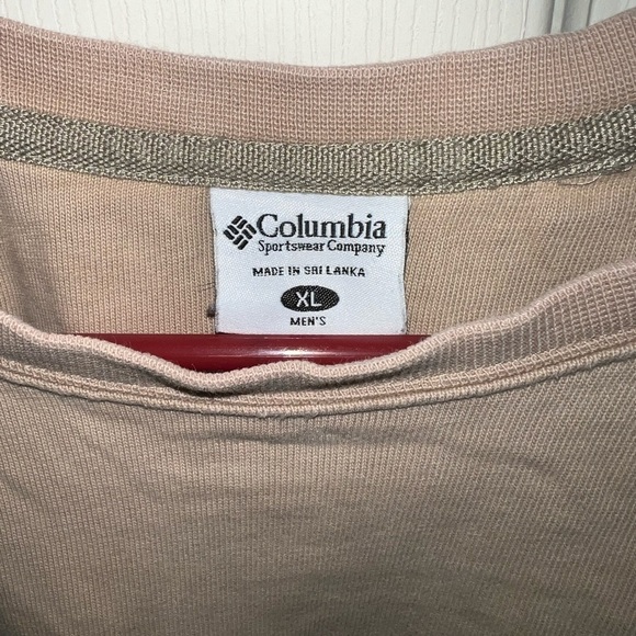 Columbia Men’s Long-Sleeve Crewneck Sweatshirt - Picture 2 of 3